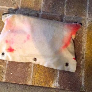 Pencils in a bag pouch Old stuff wanting to sell